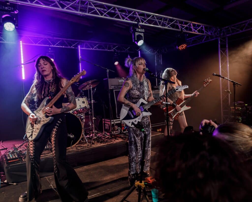 Pussy Miel (Enchanteurs - 2026)