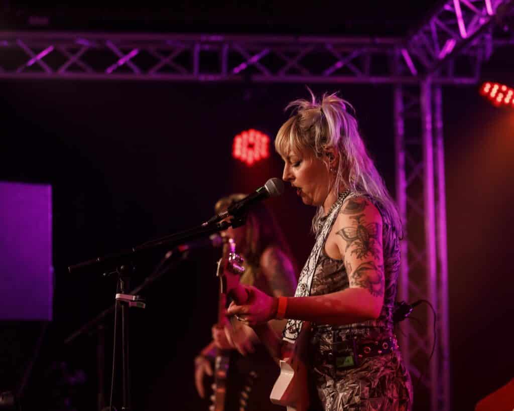 Pussy Miel (Enchanteurs - 2026)